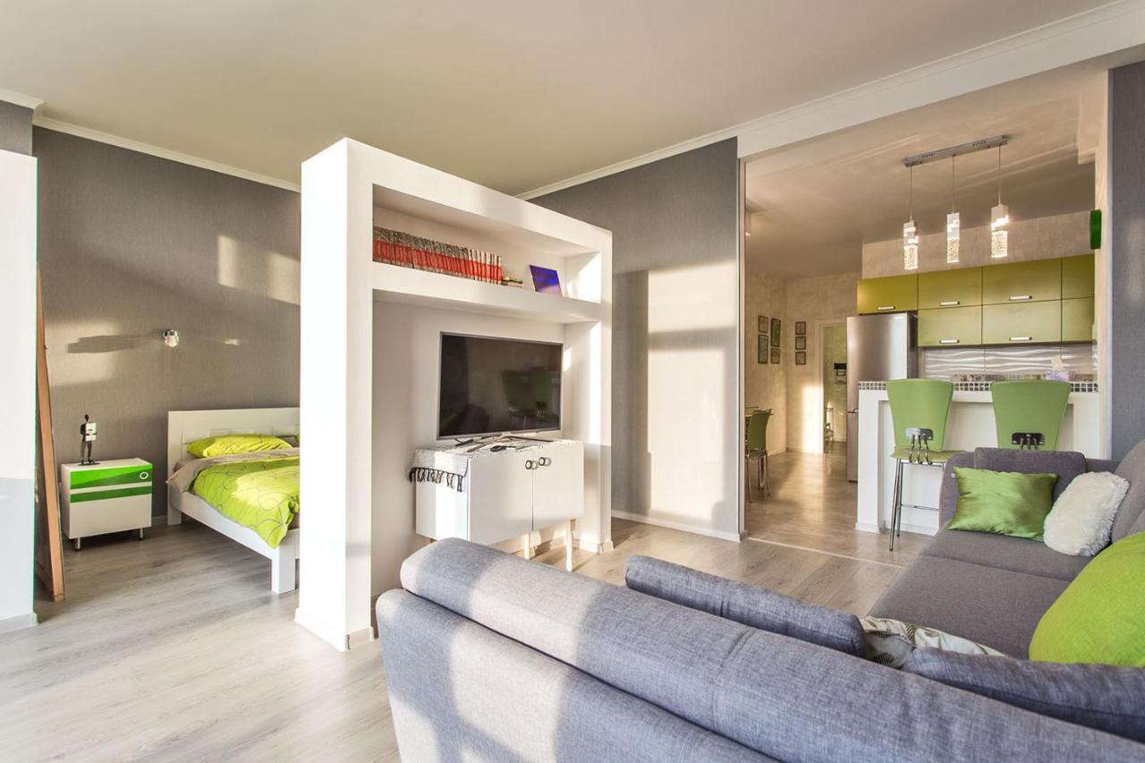 Gagarin Plaza Apartment 70 Square Metres On 12Th Floor Одеса Екстериор снимка